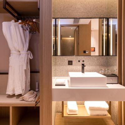 嶺南高級大床房 | 陽光通透 索特來·旋宮飯店（佛山祖廟嶺南天地店）優惠