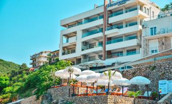 Hotel & Beach Club Mediterraneo Liman