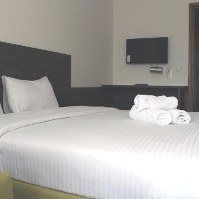 經濟房（帶陽台） 1張雙人床 朱果斯拉維亞加爾尼酒店優惠