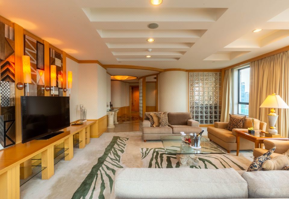 Renaissance Riverside Hotel SaigonPresidential Suite