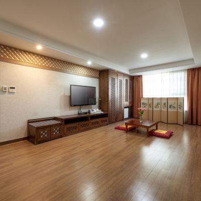 Korean-Style Ondol Room