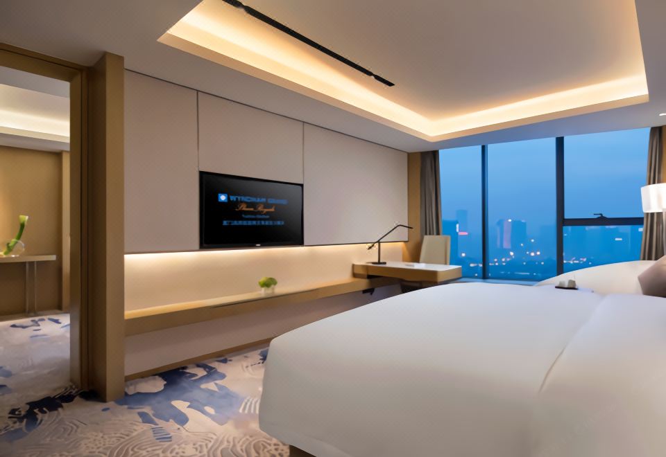 豪华城景套房-一揽鹭岛风华