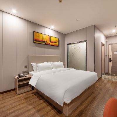 高級大床房A 漢庭飯店（廈門會展中心蓮前西路店）優惠