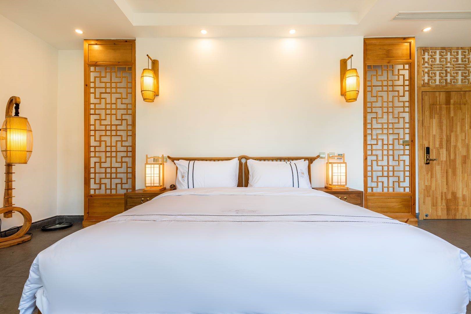 云居精品露台山景套房