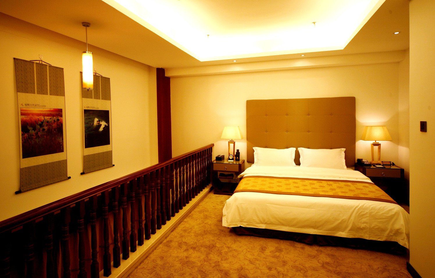 尊享家庭复式套房