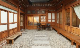 Digeut Holiday Hanok House Seoul