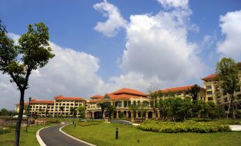 Yourworld International Conference Center - Housity