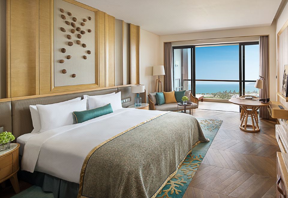 行政海景大床房-鲍罗万有