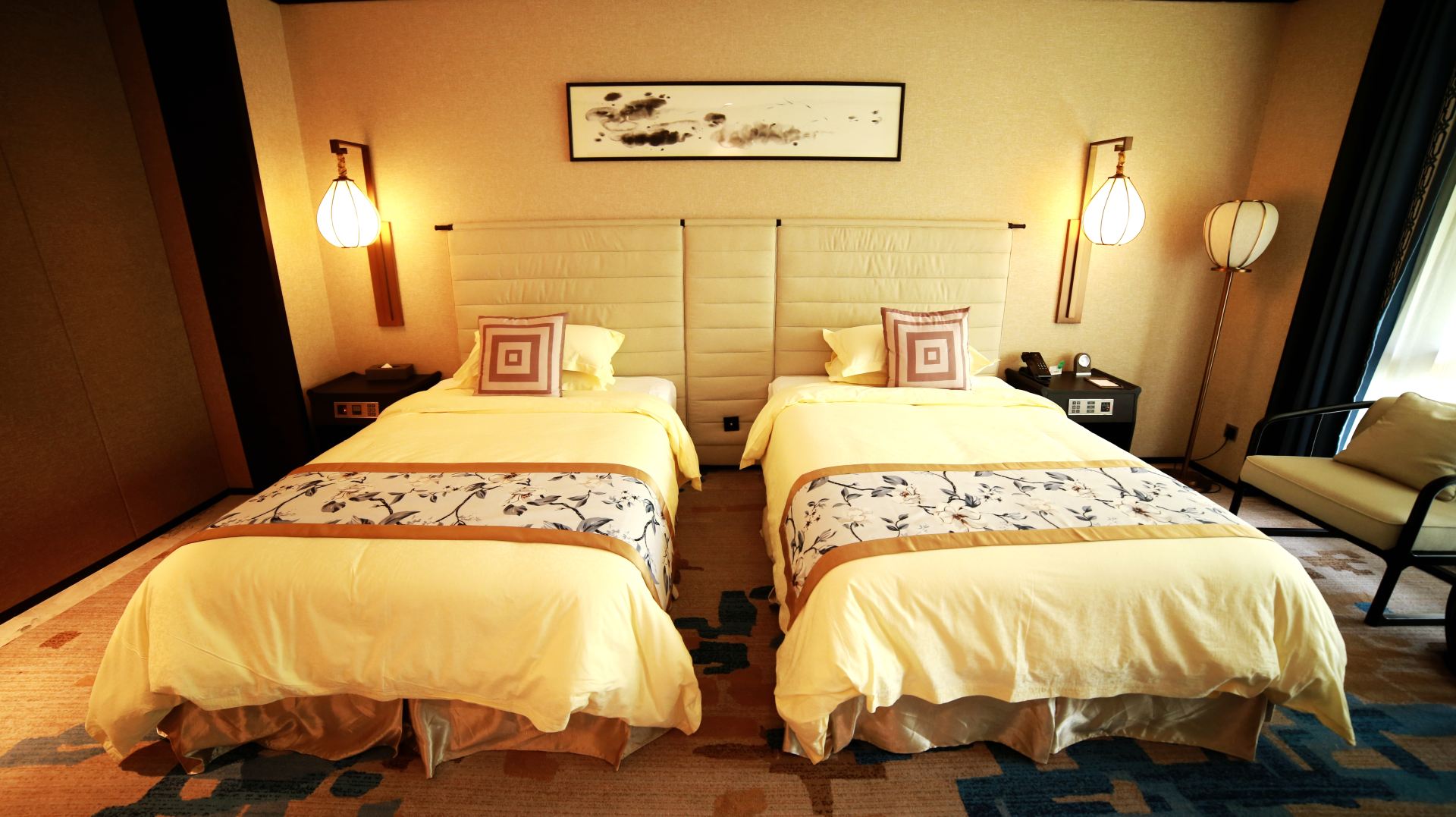 GuoShan HotelDeluxe Business Standard Room
