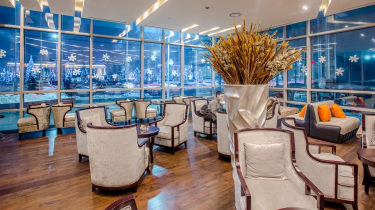 The Blue Sky Hotel and Tower 食事・レストラン