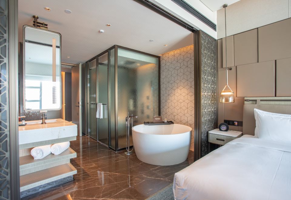 行政海景双床房（180度全落地窗看海景日出）