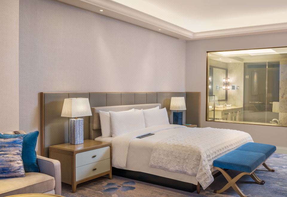 高空俱樂部180度全湖景大床房