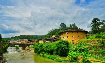 Yongding Tulou Mengtian Inn