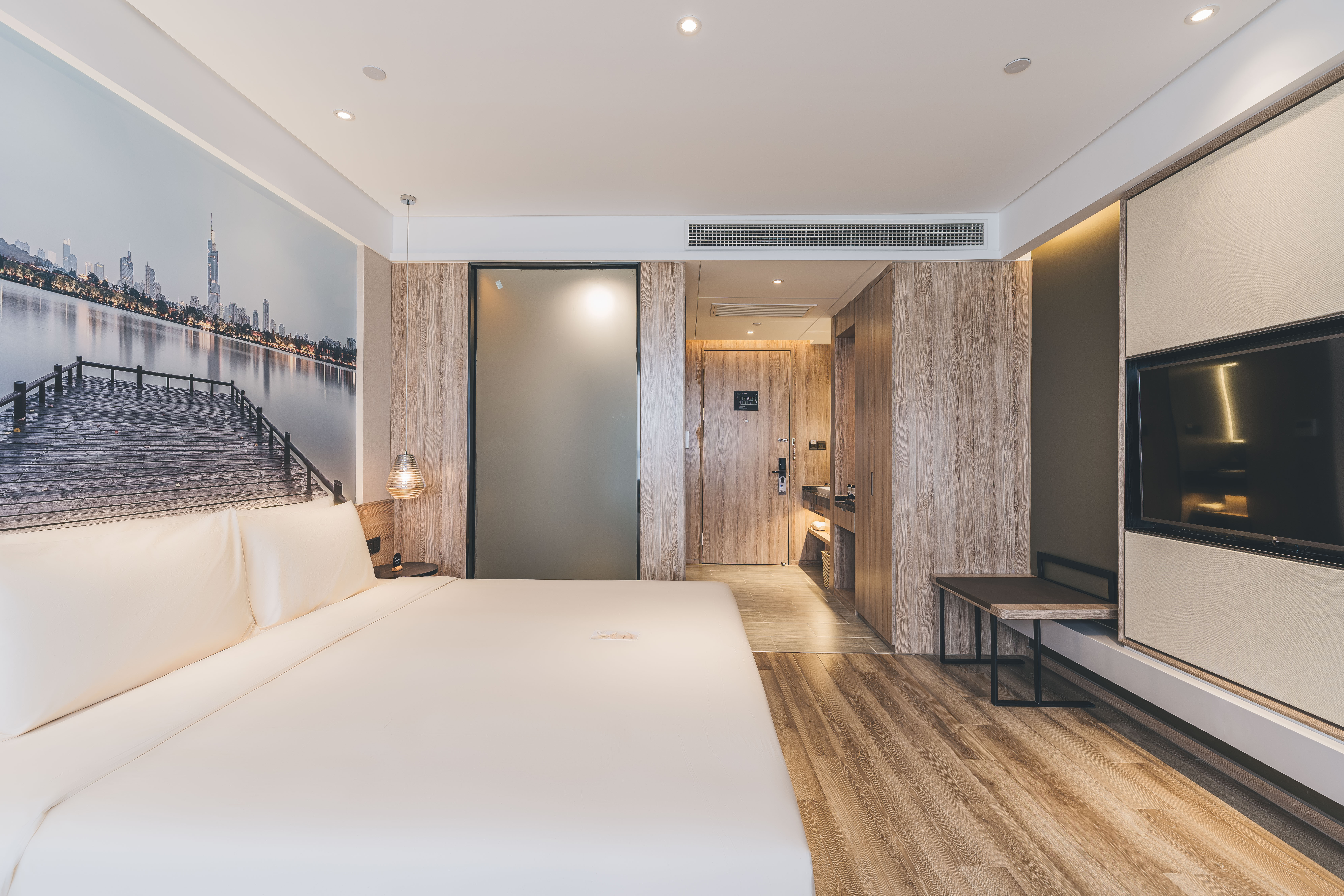 Atour Hotel (Xianlin Avenue, Jinma Road)高级大床房（普兰特床垫+亚朵记忆枕）