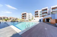 Green Hills Suites