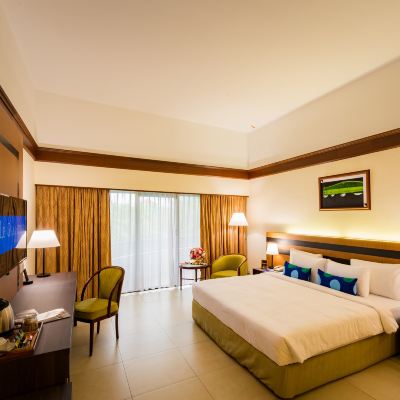 Premier Deluxe King Room Kupon Le Grandeur Palm Resort Johor