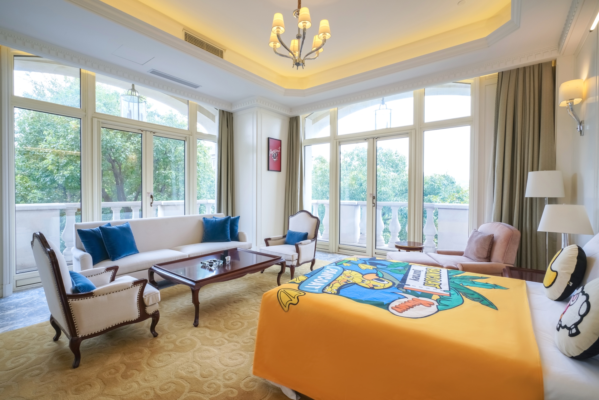 Rsun the Lakefort HotelG-DUCK小黄鸭亲子家庭套房（享大客厅，黄鸭玩偶陪伴）