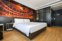 Jupian Movie Hotel (Pingyang Aojiang Xinhenan Road)