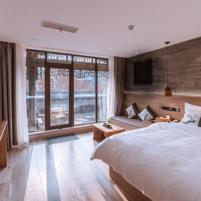 雲端·觀景大床房（小陽台） 雲孚裏雲宿（都江堰南橋雲居）優惠