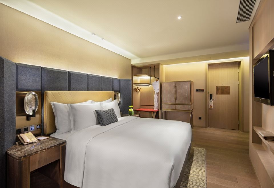 豪华海景家庭套房（观港珠澳大桥+观海浴缸+欧珑洗护）