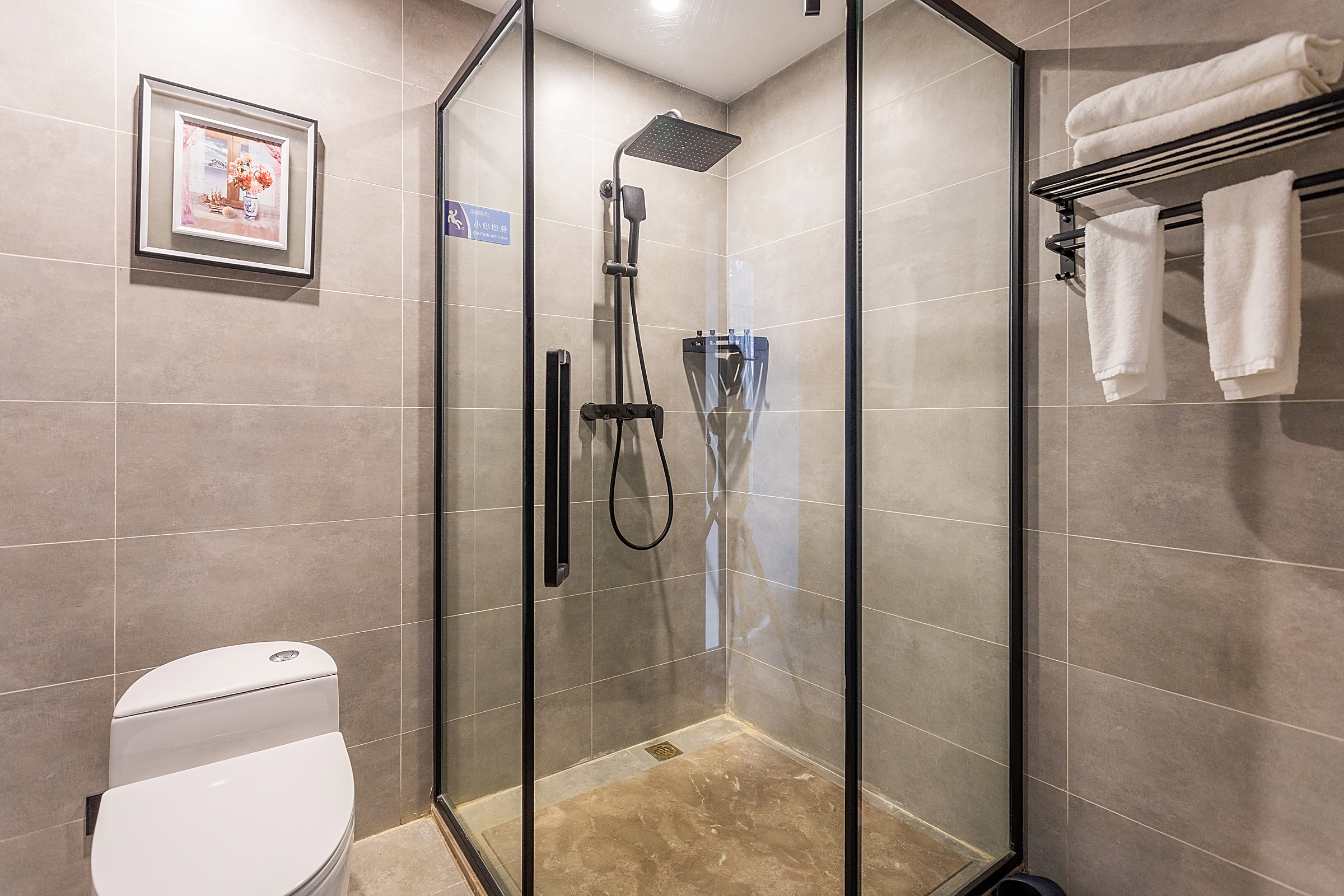 若见·全湖景露台泡池家庭套房