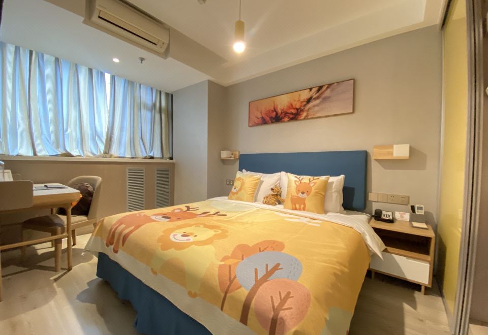 Sunshine City Tsuen Wan Hotel (Xi'an Hi-tech Dadu Dian Shop)Deluxe Animal Party Family Room, 2-Bedroom (Cooking Allowed + With Tub)