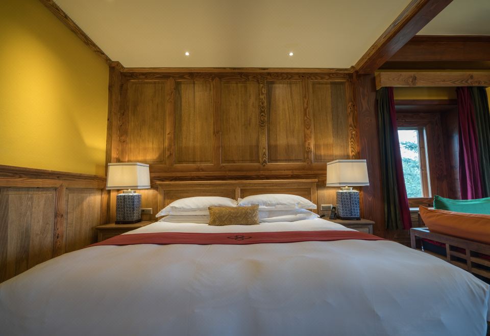 Songtsam Shangri-la LinkaDeluxe Double Room