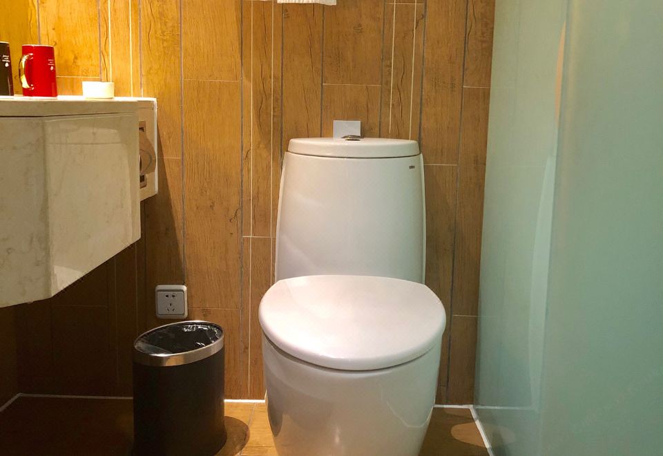 日式湖景养生套房