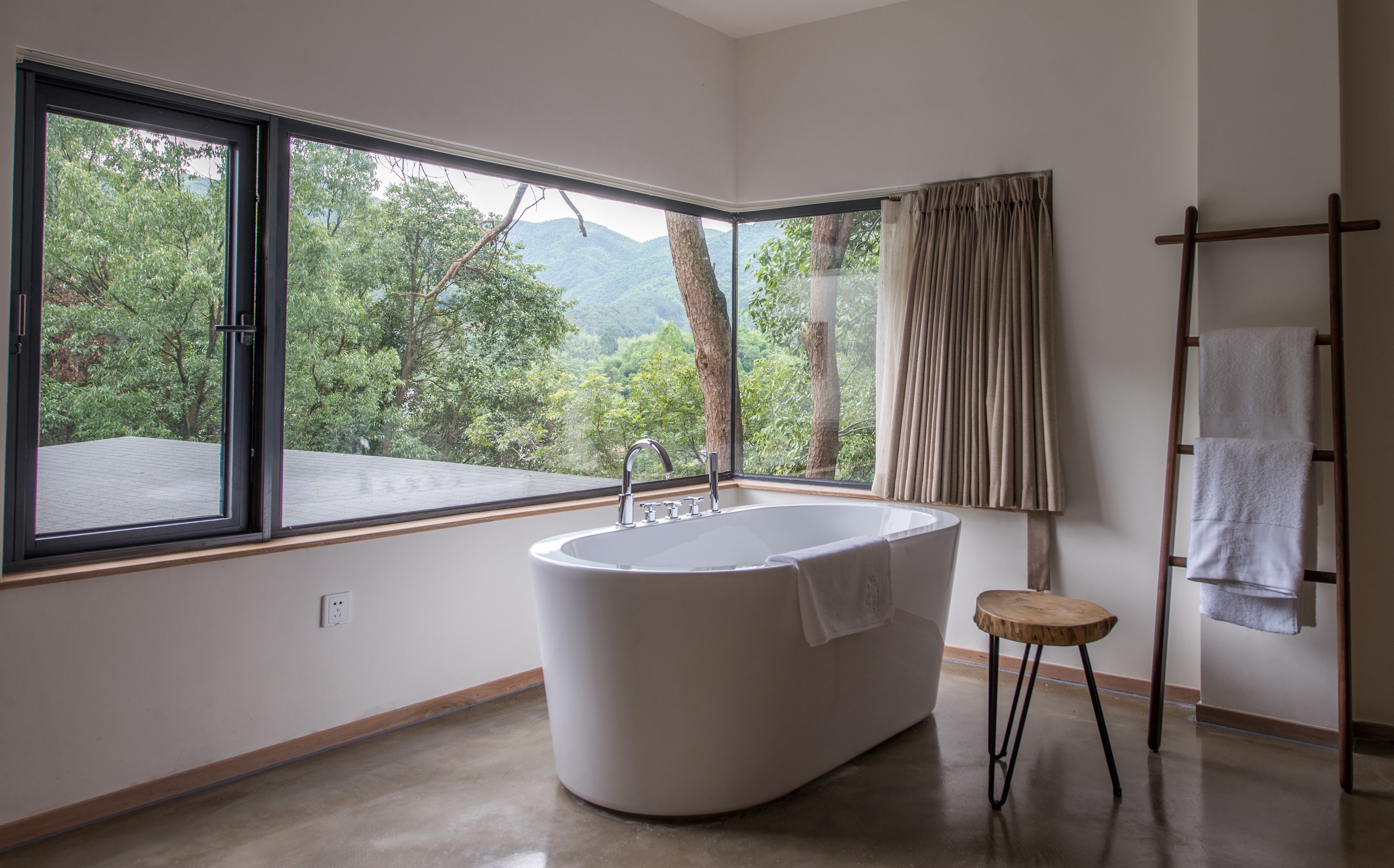 松林清风高级大床房