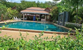 Poonsiri Private Pool Villa