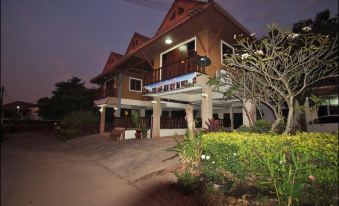 Mae Pim GuestHouse