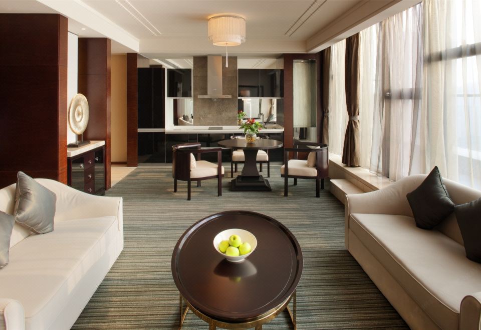 单间复式套房（带阳台）