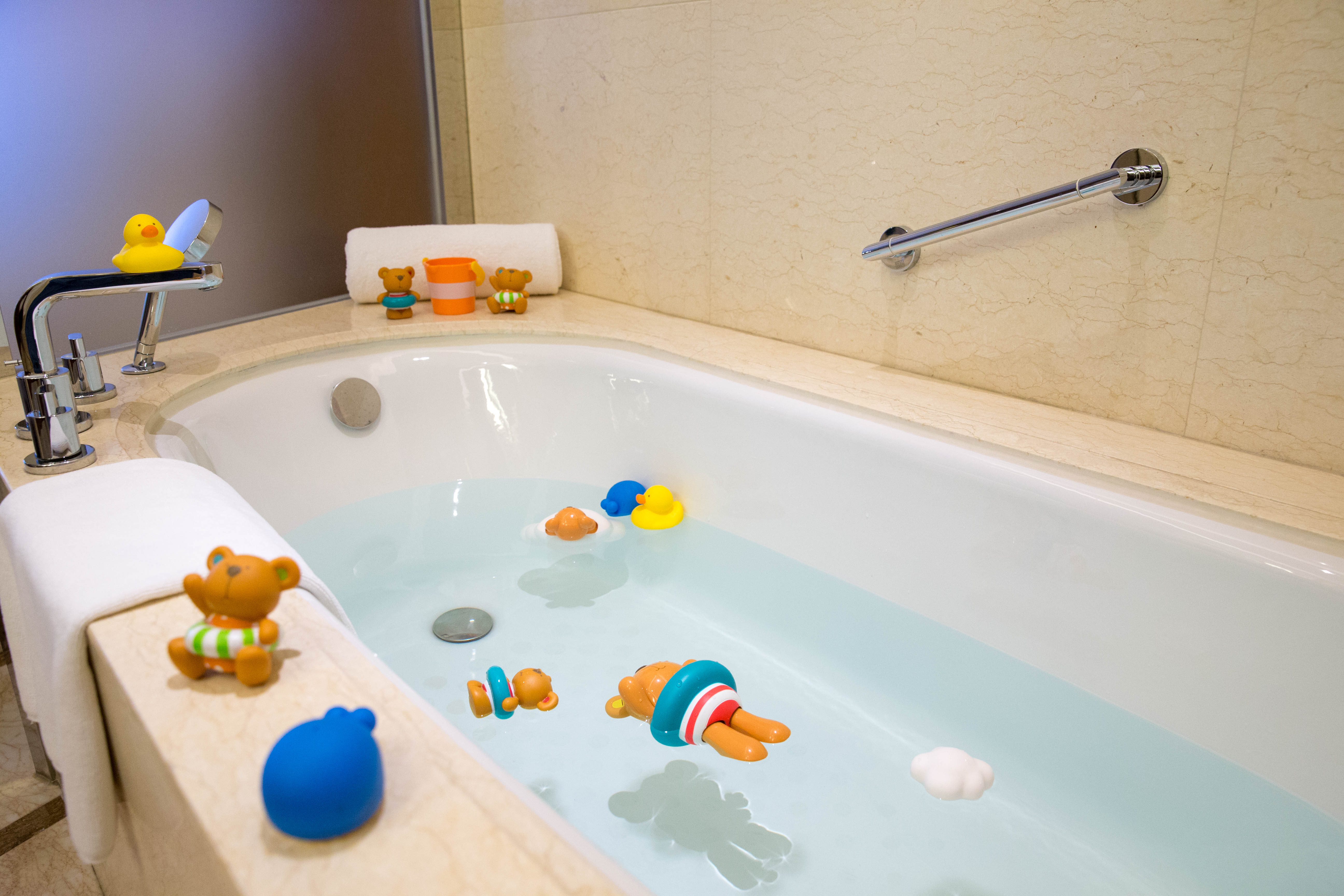 Hape玩具主题宝贝过家家·妙趣玩乐亲子大床房