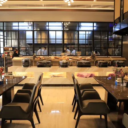 Poch Dream Hotel