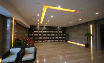 Light Stay·Yuexiang Hotel (Tianjin Meijiang Convention and Exhibition Center)