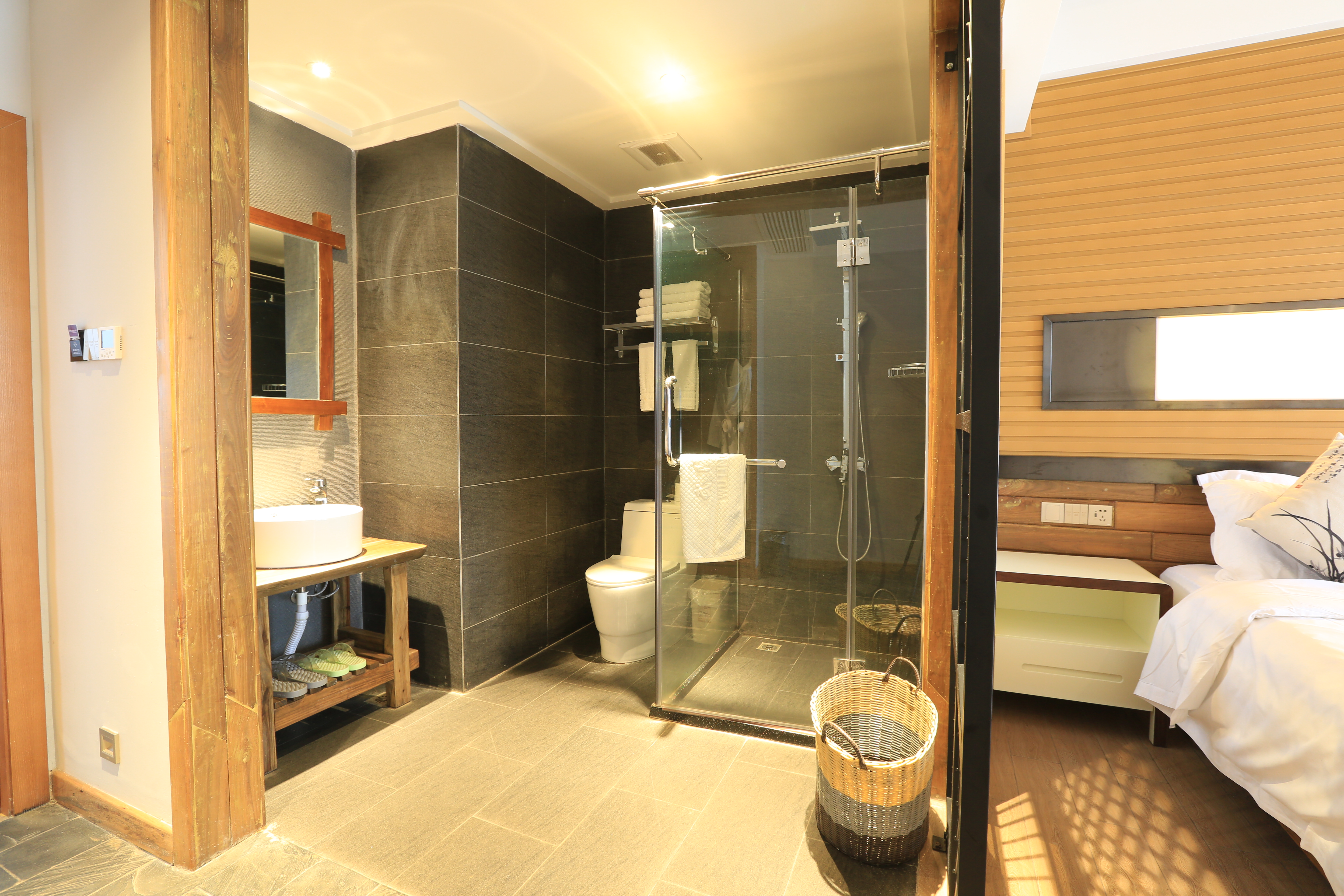 阳台观景大床房