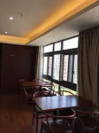 Huating·Aofeng Hotel (Pingyang Railway Station Yintai City Branch)
