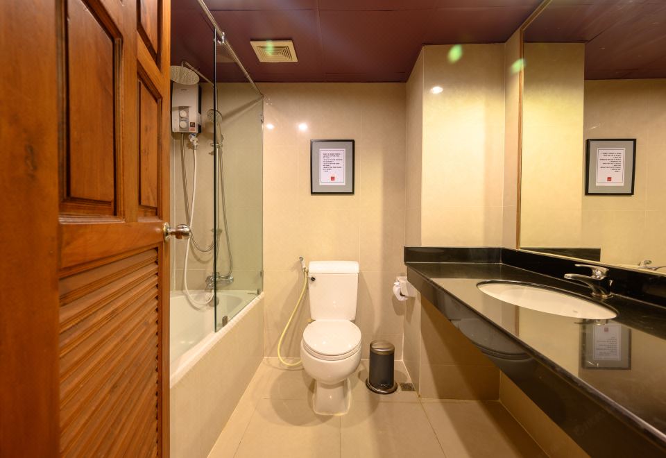 Quarter 09 BeachSuperior Room