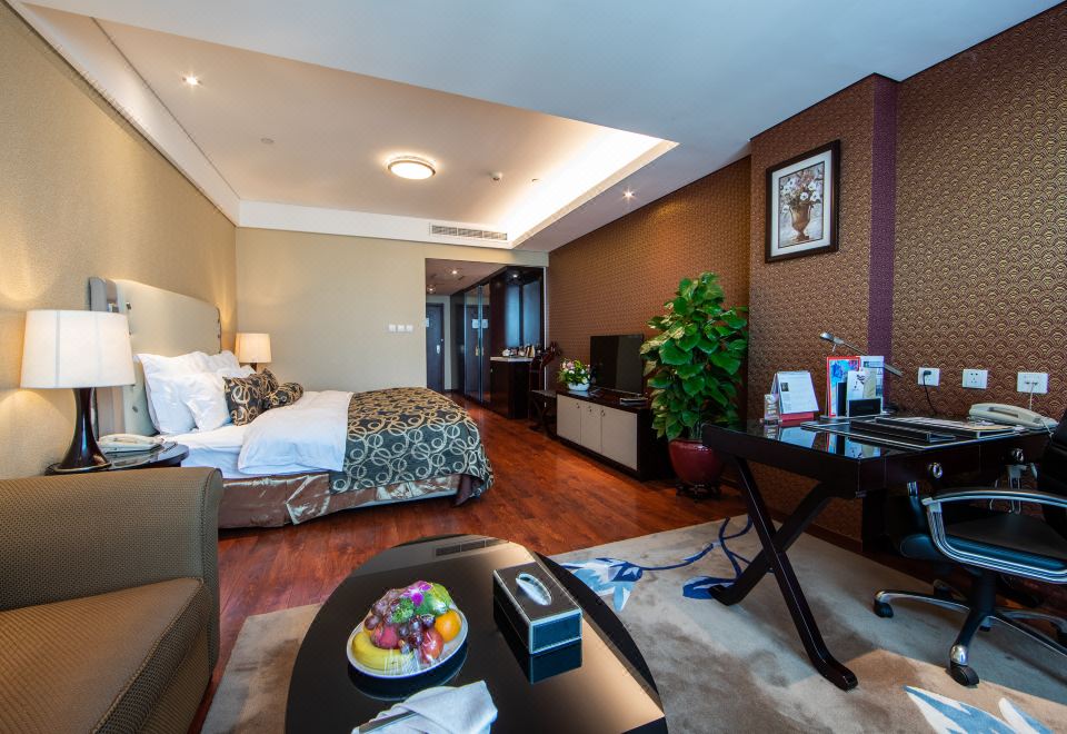 Hua Bin International HotelBusiness Queen Room