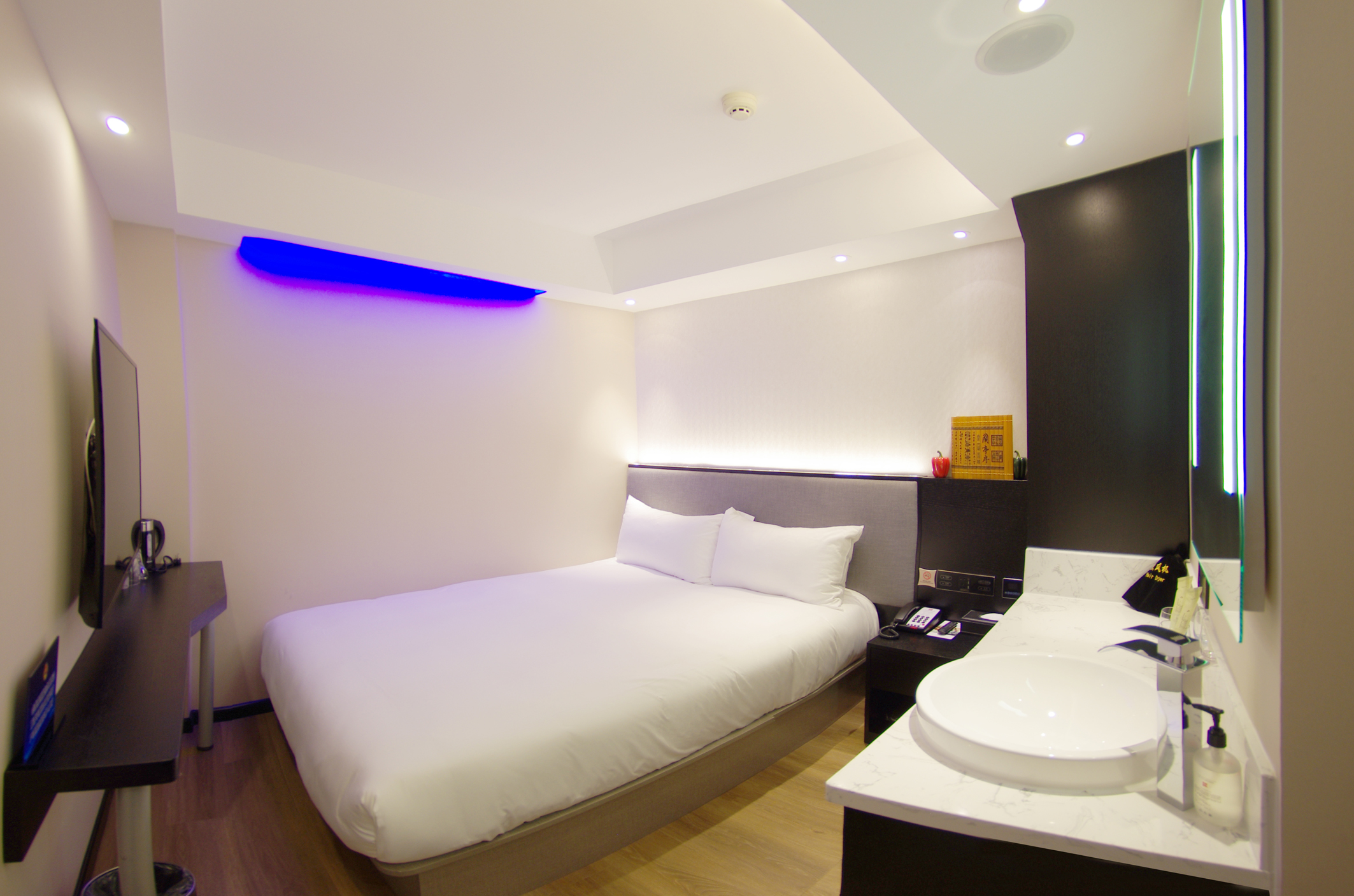 大床房（小冰箱+茶包Coffee）