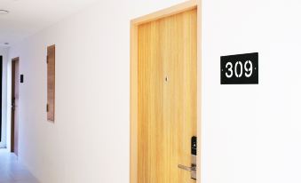 B2 Mukdahan Boutique and Budget Hotel - Housity