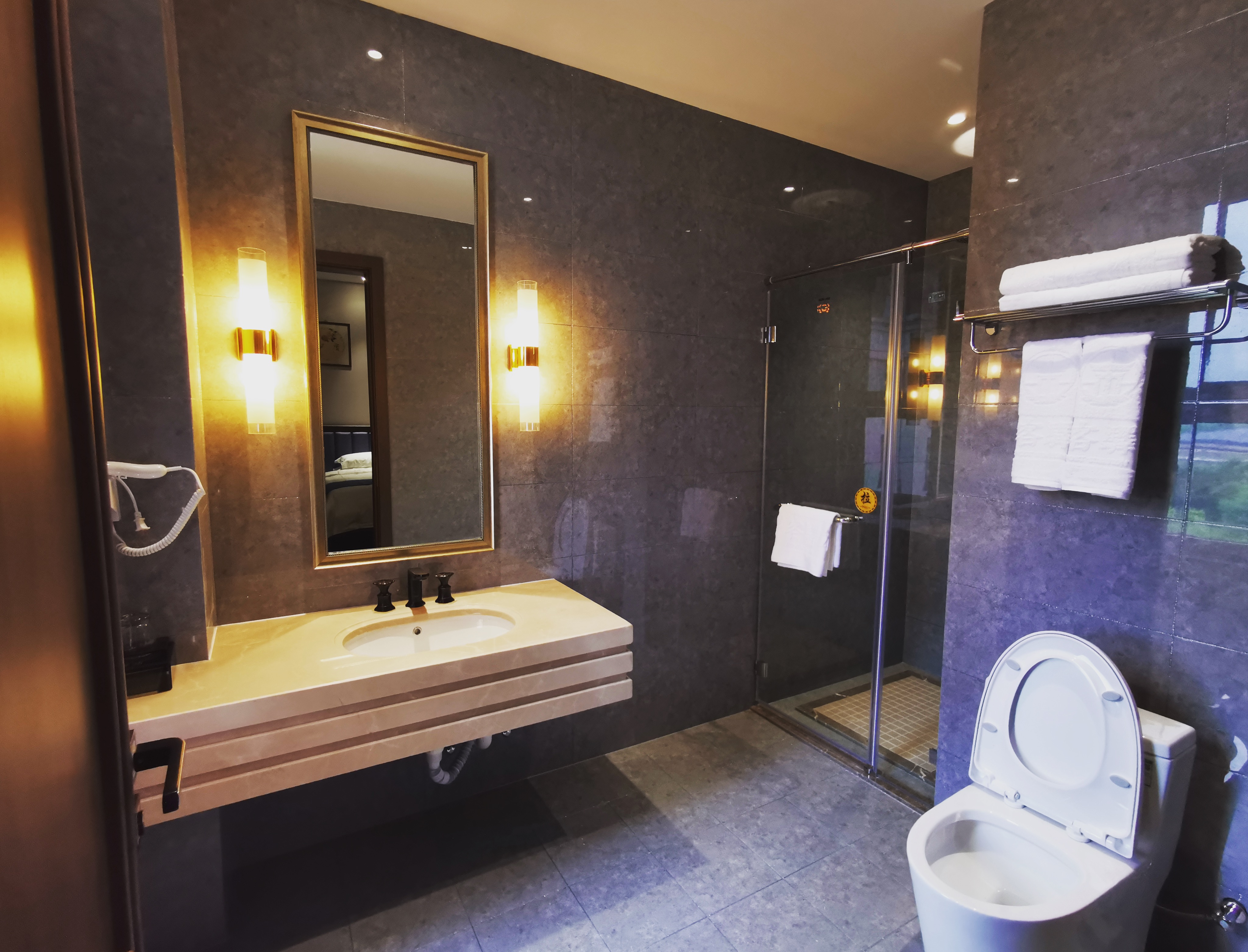 园景雅致大床房