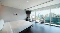 Lavalse Hotel