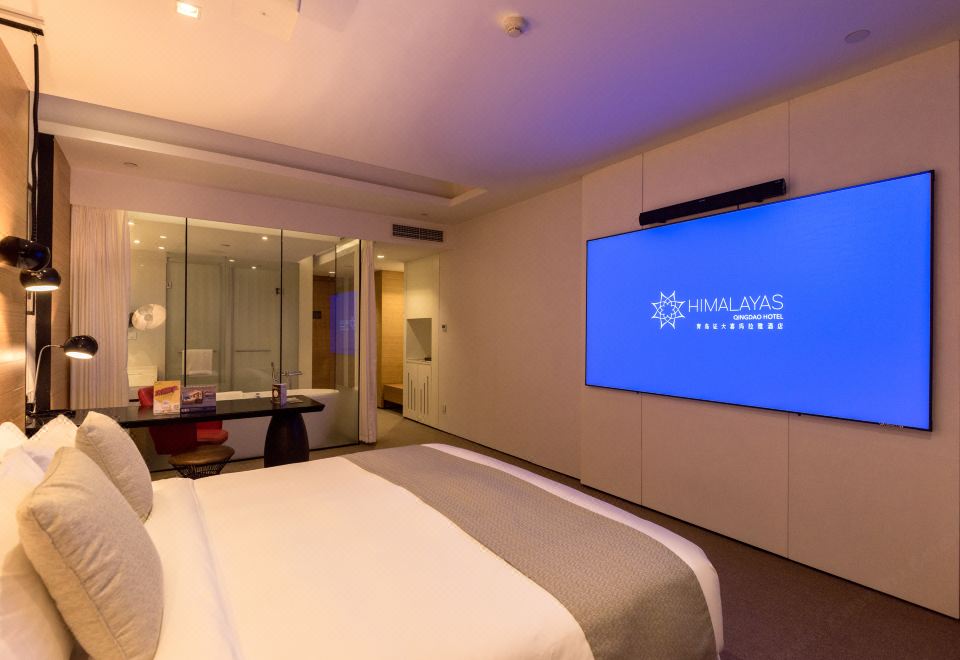 影音大床房『超大投屏沉浸观影+深泡浴缸』