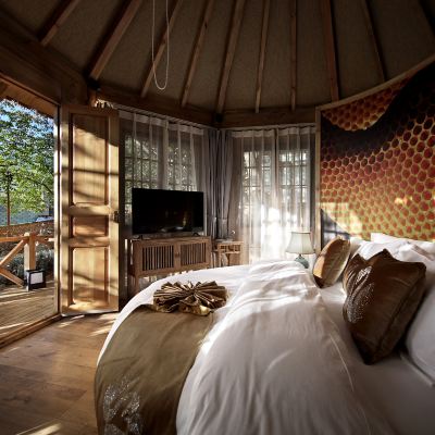 蜂巢樹屋圓床房【地暖，加濕器，浴缸】 雞足山瓦築·國子監精品民宿優惠