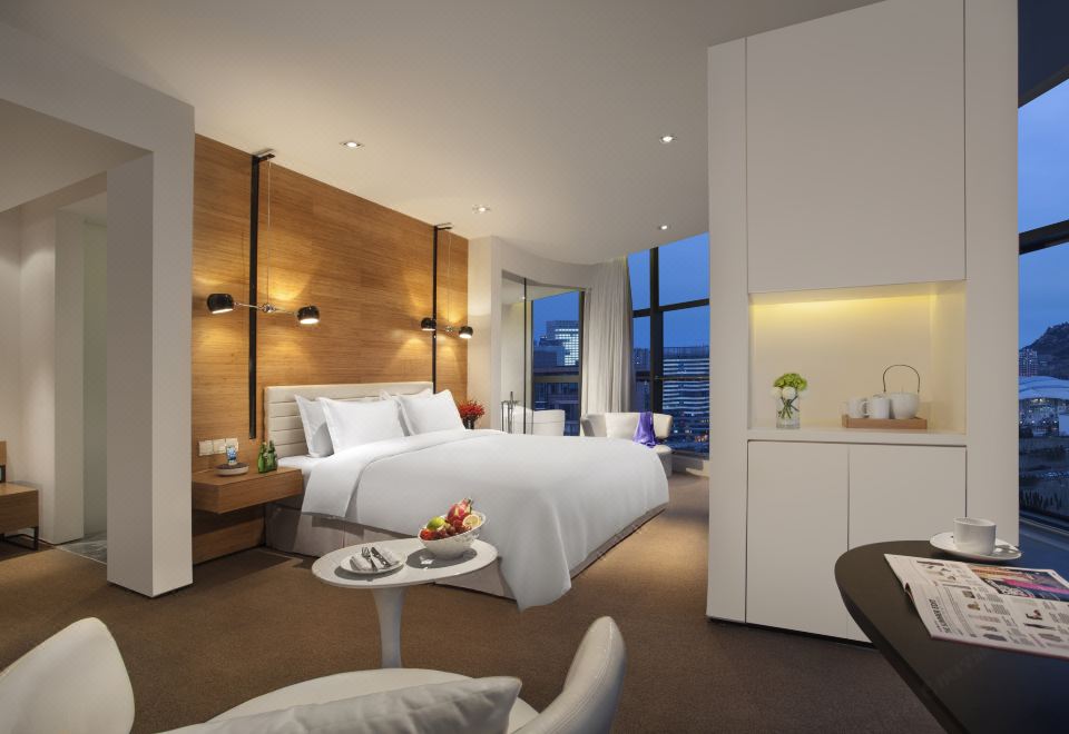 精品大床房『180°落地窗观景+深泡浴缸』