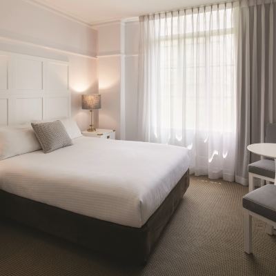 Queen Studio Adina Apartment Hotel Brisbane Anzac Square Promo Code