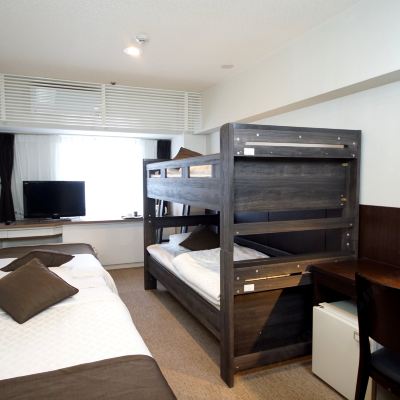 四人房-禁菸 大阪廣場飯店優惠