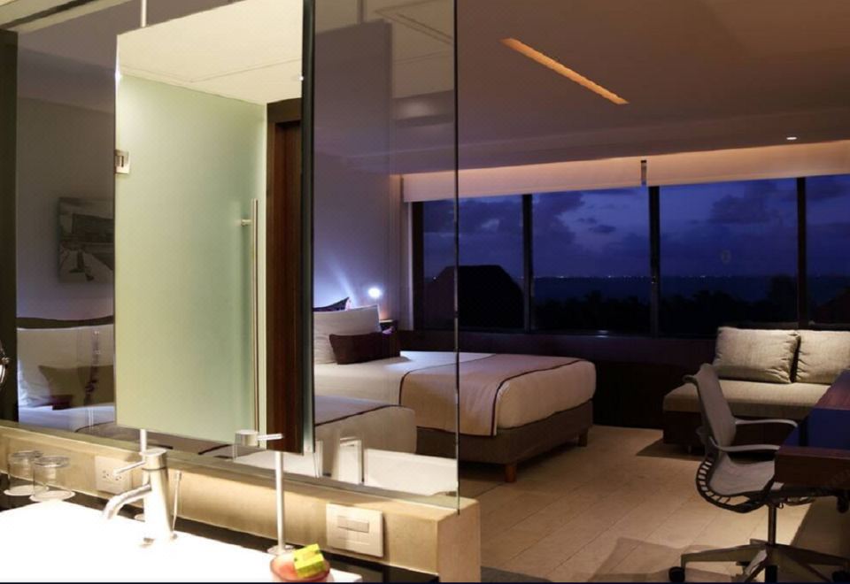 豪華海濱特大床房