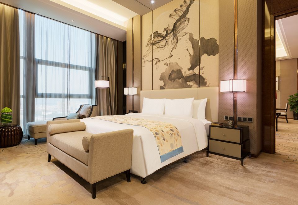 行政豪华套房（独立会客厅+独立厨房立式冰箱）